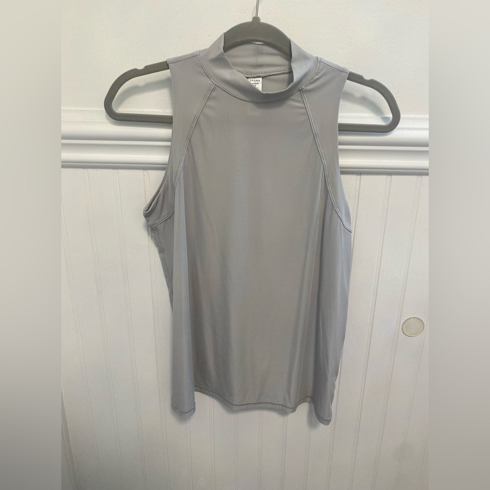 SPANX Light Gray Sleeveless Tank Top